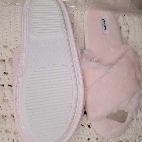 NWT Splendid Plush Criss-Cross Slippers Light Pink Size Medium/Large - Picture 11 of 14
